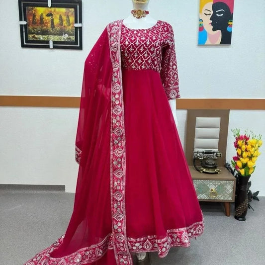 Party special embroiderd gown VT01028